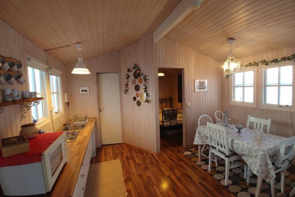 Cosy Cottage-Álfabakki-with hot tub Stori-Bakki Esterno foto