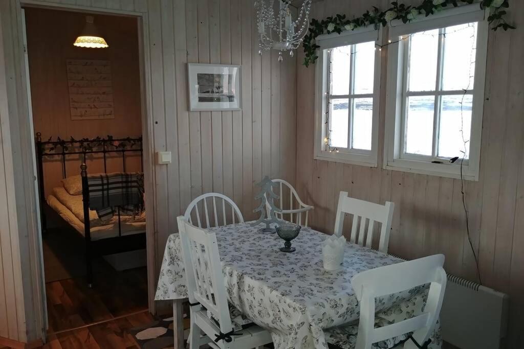 Cosy Cottage-Álfabakki-with hot tub Stori-Bakki Esterno foto