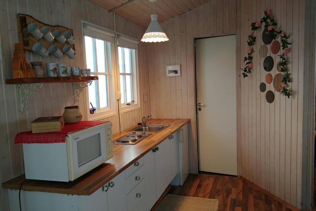 Cosy Cottage-Álfabakki-with hot tub Stori-Bakki Esterno foto
